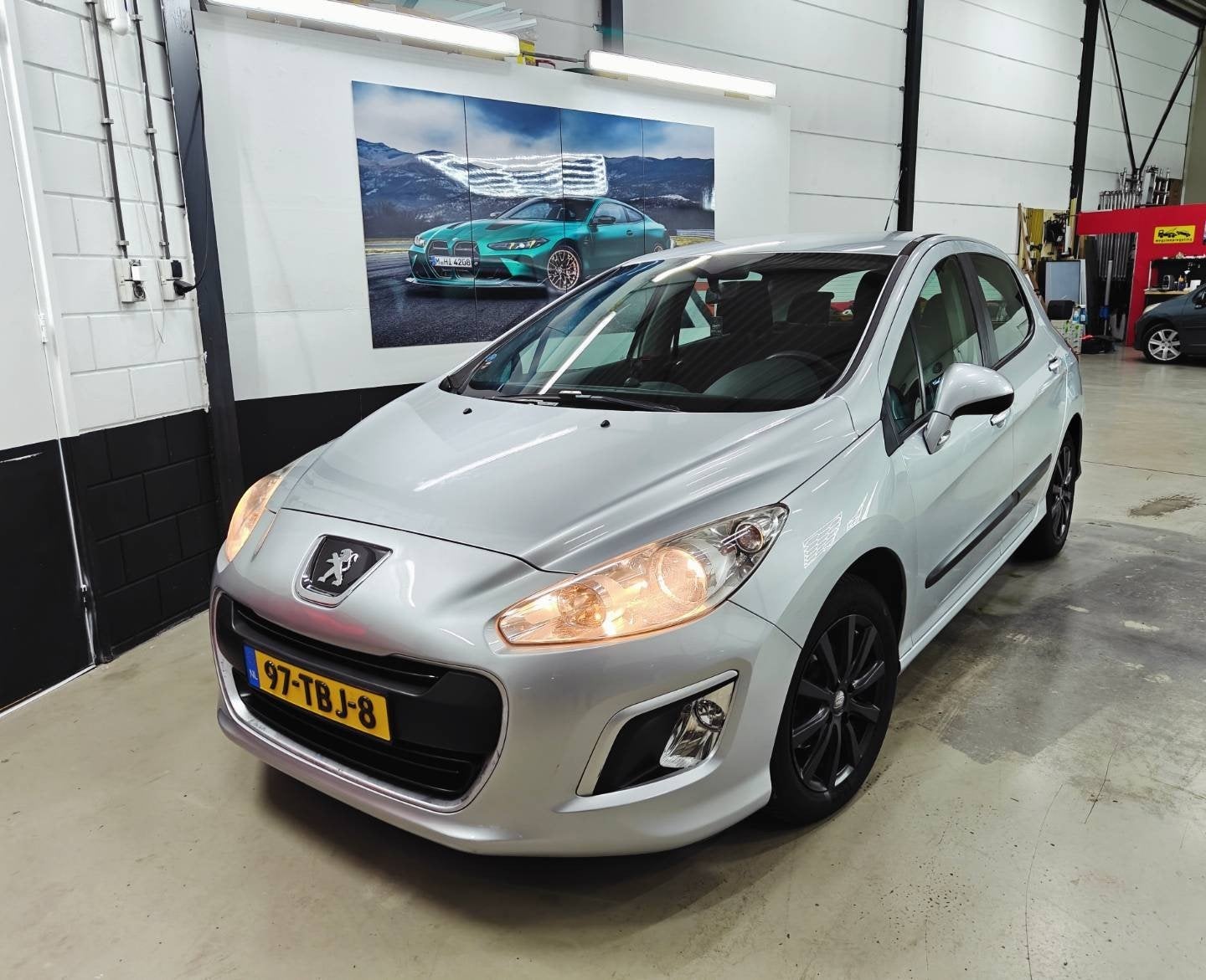 Peugeot 308 1.6 VTI 16V 5-DRS 2012 Grijs, Voorwielaandrijving, 680 kg, 4 cilinders, Origineel Nederlands