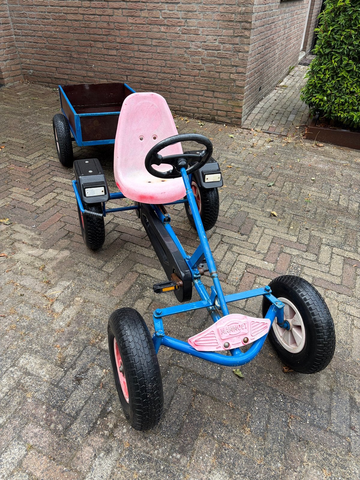 Mammoet skelter met aanhanger en reservewiel, Kinderen en Baby's, Speelgoed | Buiten | Skelters, Gebruikt, Mammoet, Met kar of aanhanger