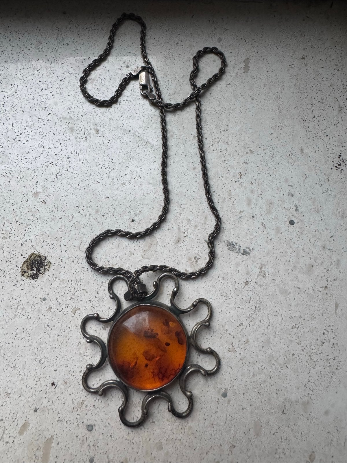 Zilveren ketting met amber hanger - 925 Italy, Ophalen of Verzenden, Gebruikt, Zilver, Met edelsteen