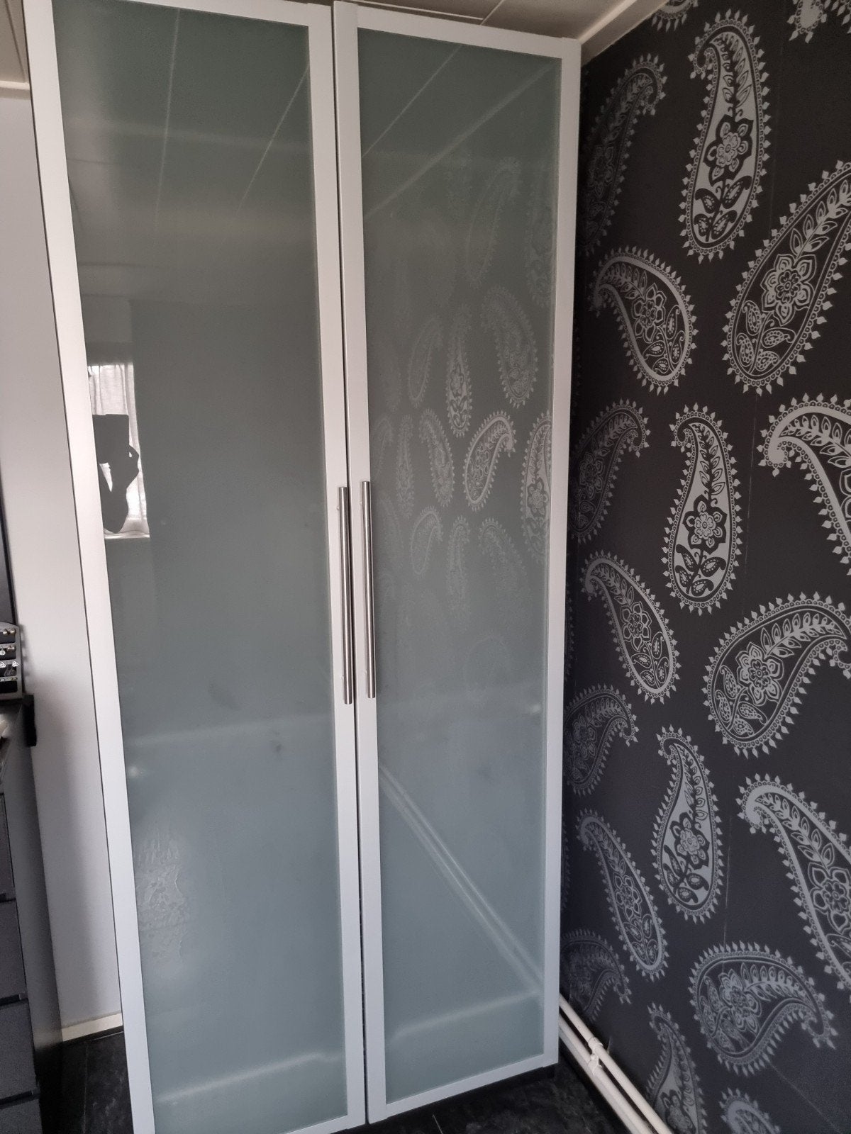 IKEA Pax kast groot model zwart met broeken- en jassenrek, Huis en Inrichting, Kasten | Kledingkasten, Ophalen, Overige materialen