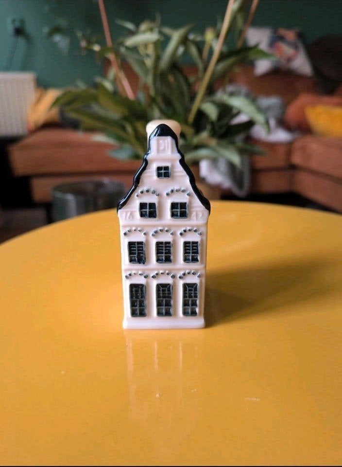 KLM Bols Huisje #17, Ophalen of Verzenden, Zo goed als nieuw, Porselein, Kop en/of schotel