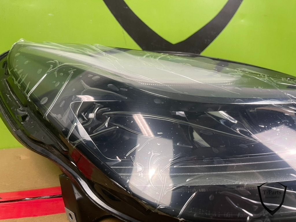 tesla model 3 koplamp rechts lamp 151495300e, Info@fabrikant.eu, Fabrikantstraat 1
1000 AA  Amsterdam, NL, Ophalen of Verzenden