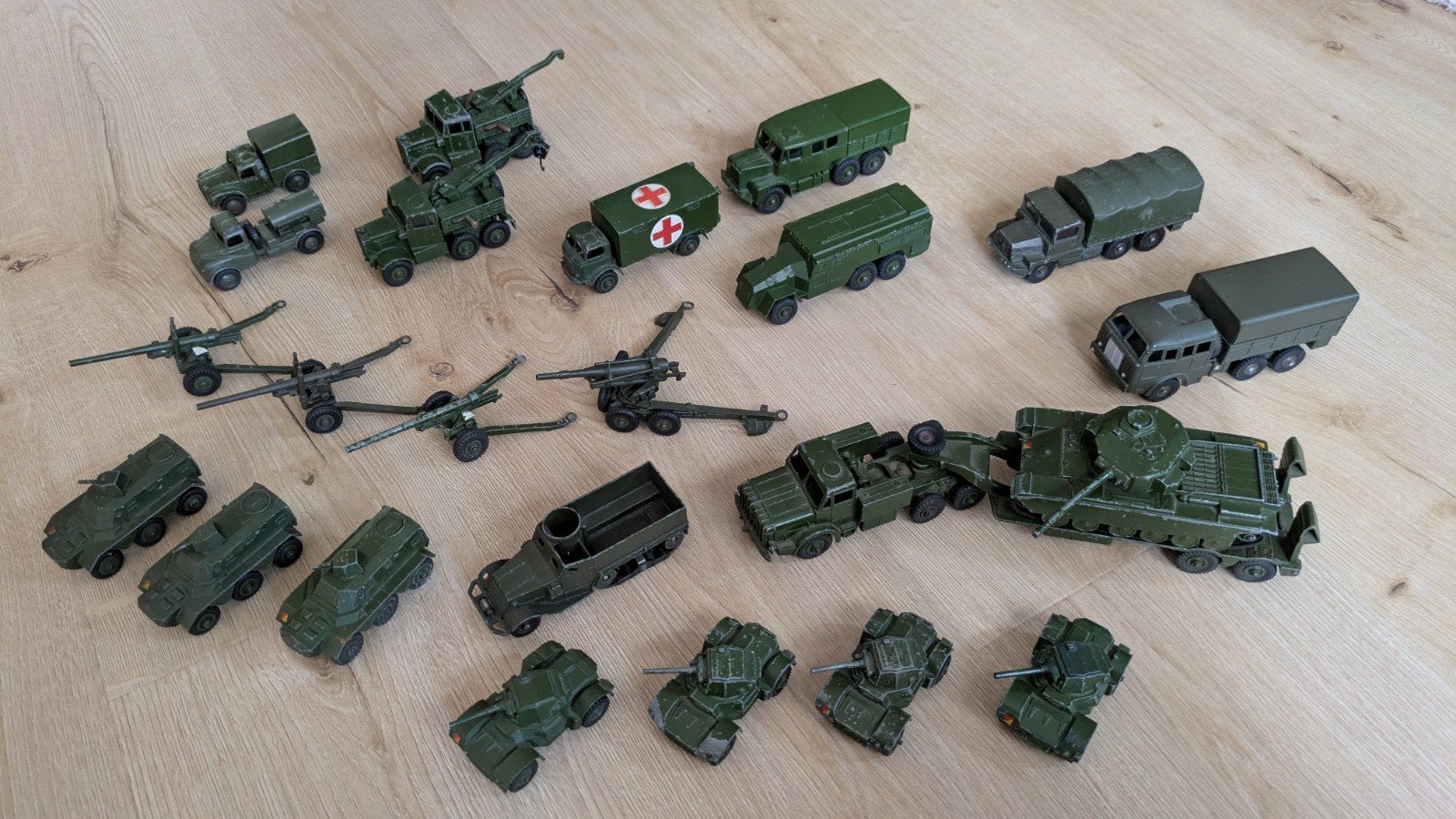 Collectie vintage Dinky Toys militaire voertuigen, Ophalen of Verzenden, Gebruikt