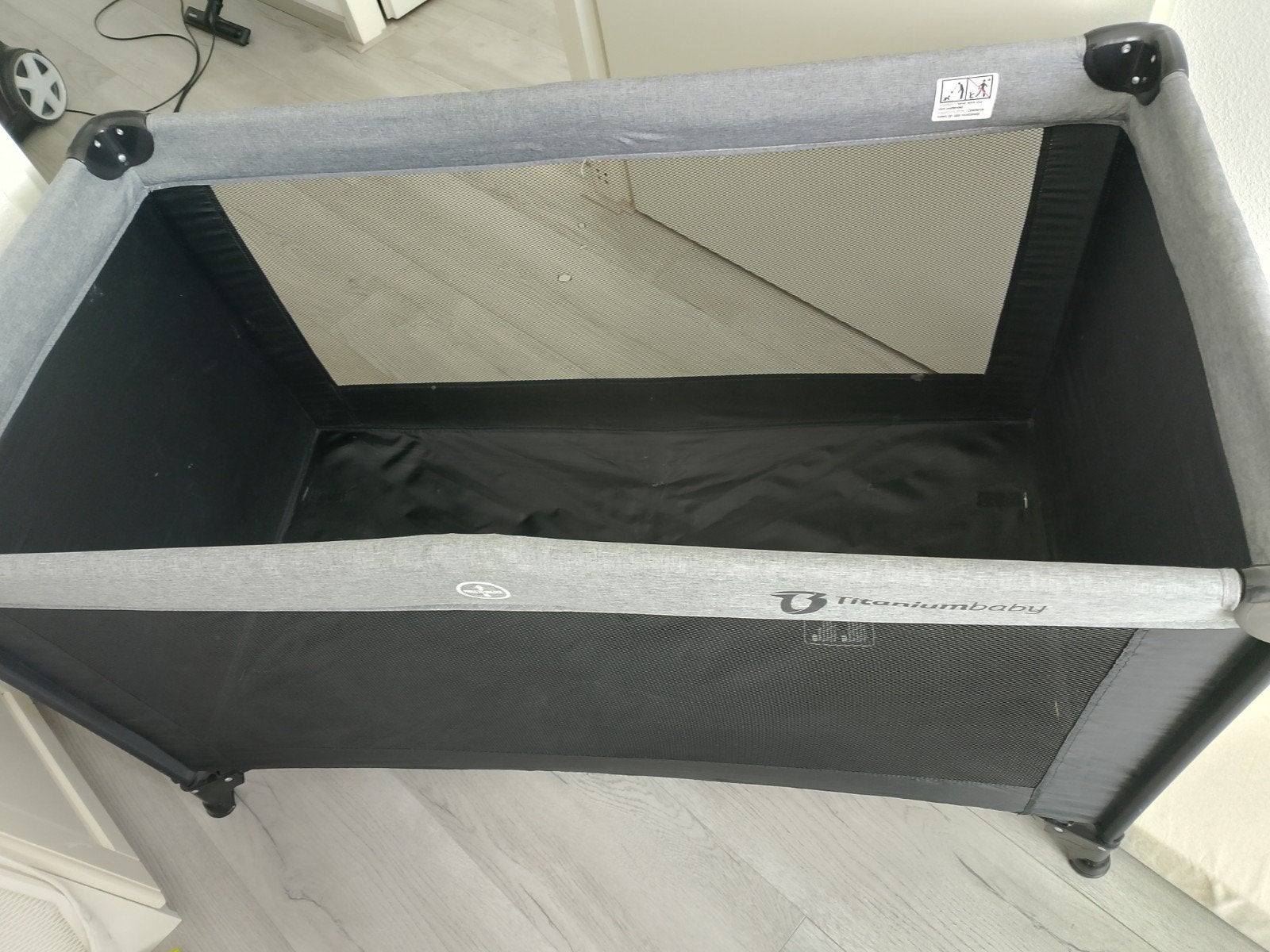 Titaniumbaby campingbedje met matrasje, Ophalen, Gebruikt, Rechthoekig, Boxkleed