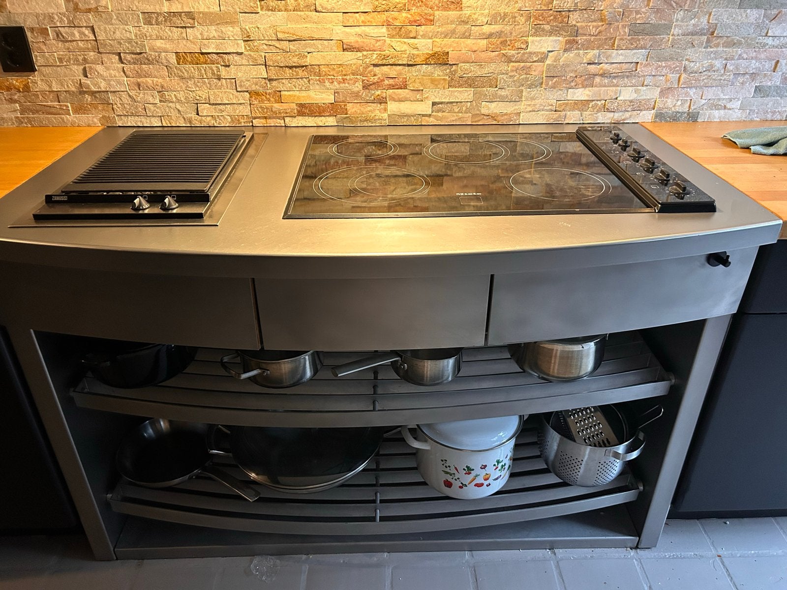 RVS kookblok met Zanussi grill en friteuse, Ophalen, Gebruikt, 60 cm of meer, Keramisch