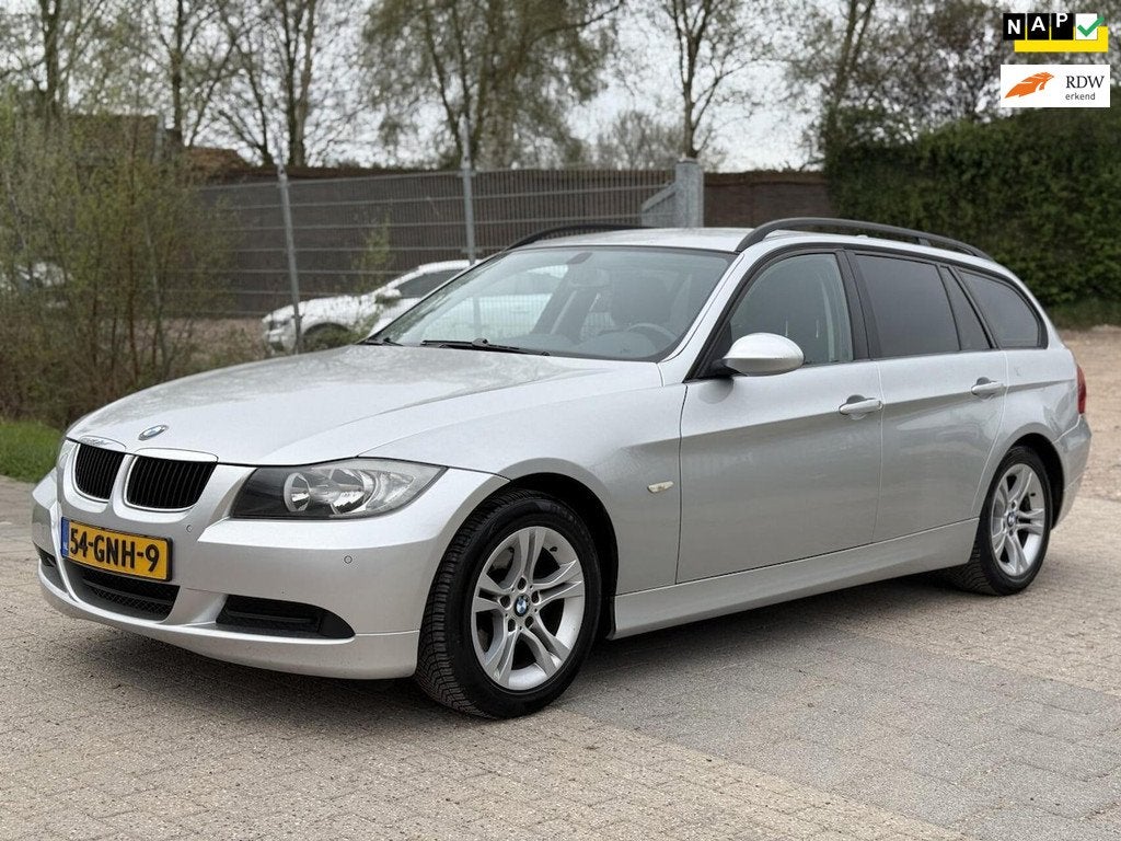 BMW 3-serie Touring 318i Business Line Automaat Airco Cruise, Auto's, BMW, Automaat, 1435 kg, Origineel Nederlands, 1400 kg