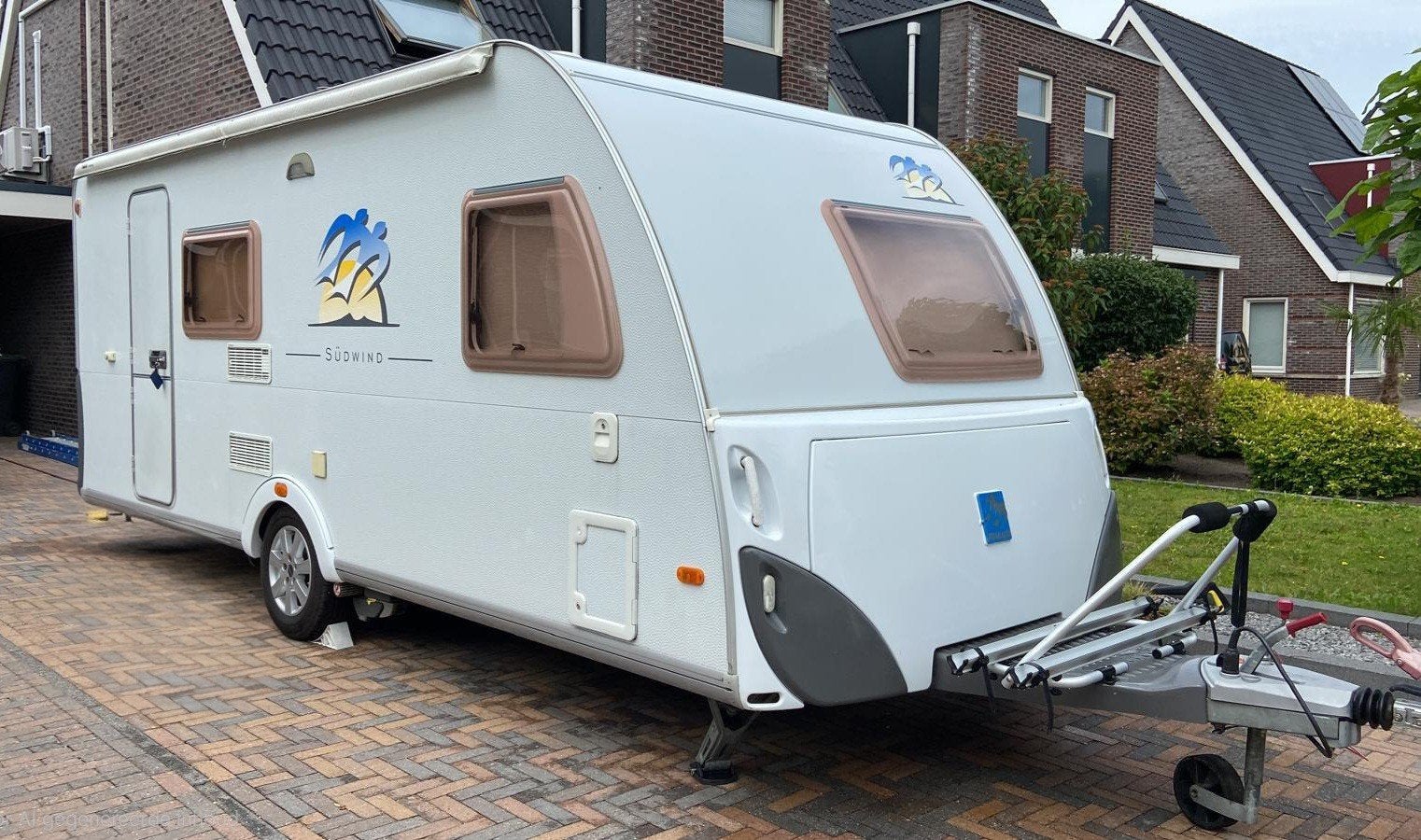 Knaus Südwind 500 | Stapelbed | Airco | Mover | Voortent | 6, Caravans en Kamperen, Caravans, Frans bed, Schokbreker, Treinzit