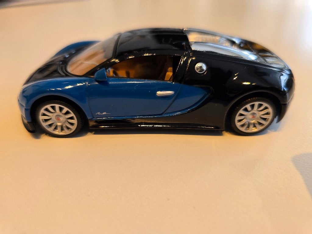 Bugatti Veyron 1/43, Hobby en Vrije tijd, Modelauto's | 1:43, Ophalen of Verzenden, Gebruikt, Auto, Overige merken