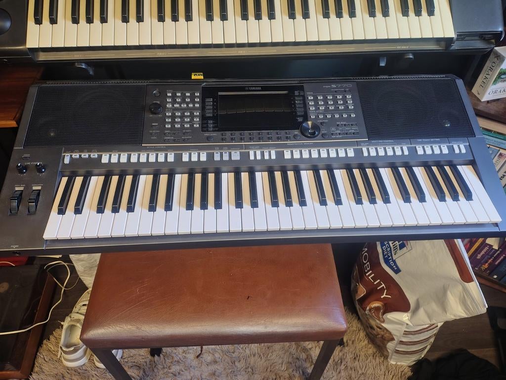 Yamaha PSR-S770 Keyboard, Muziek en Instrumenten, Keyboards, Ophalen, 61 toetsen, Yamaha, Zo goed als nieuw