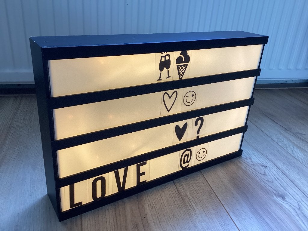 Lichtbak met letters en pictogrammen, 42 cm, Gebruikt, Hout, Ophalen of Verzenden
