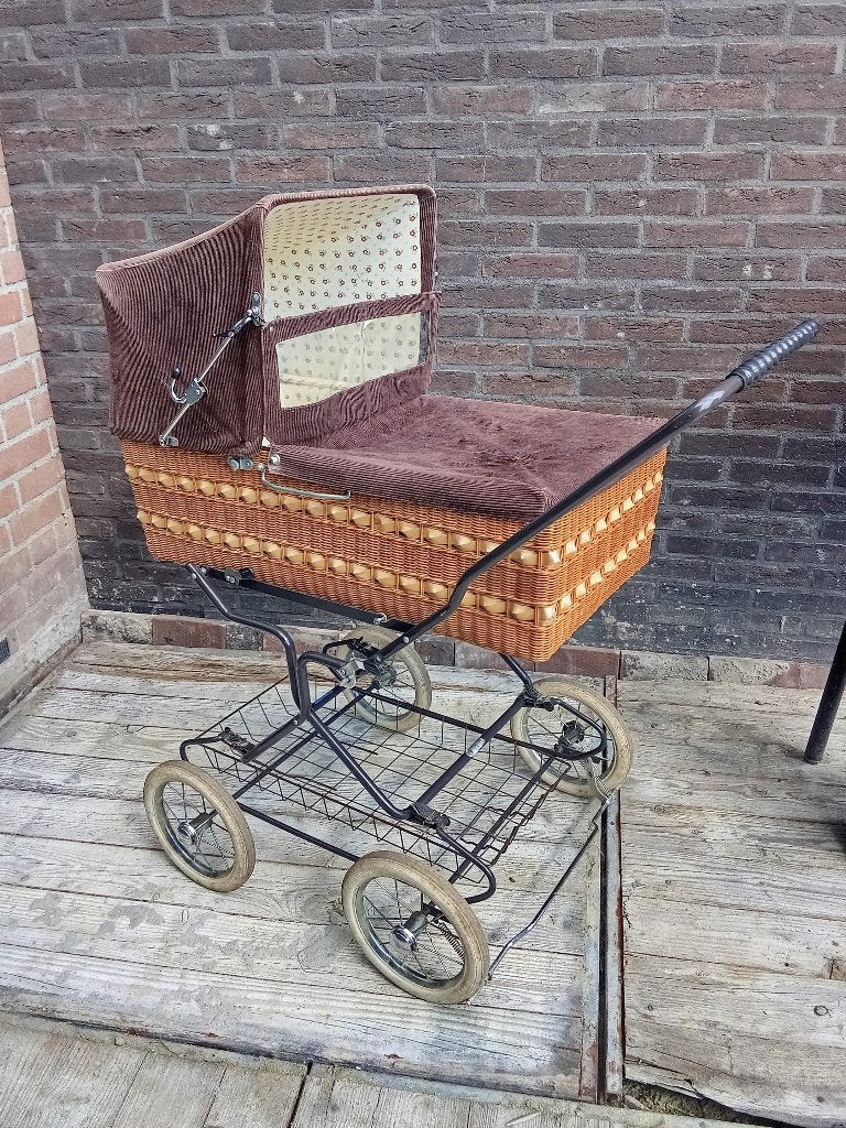 Vintage rotan kinderwagen wandelwagen, Kinderen en Baby's, Kinderwagens en Combinaties, Ophalen, Gebruikt, Kinderwagen, Overige merken