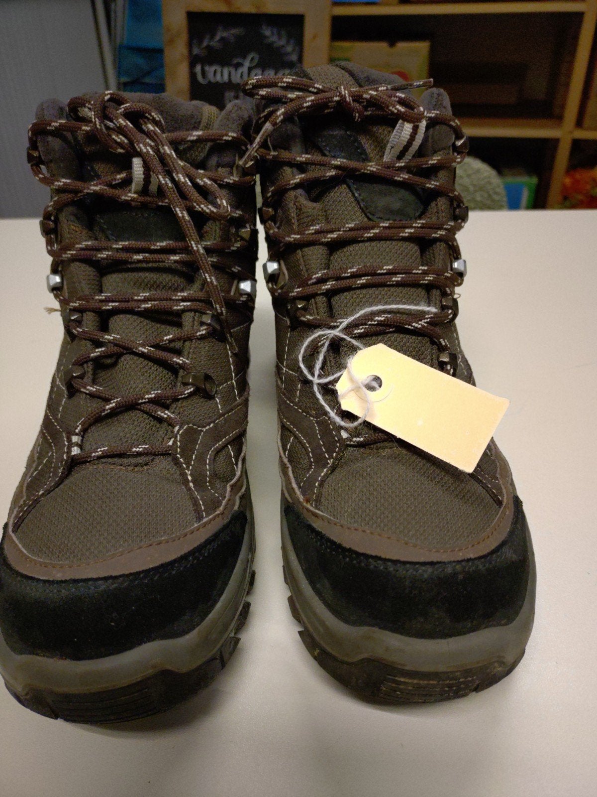 Quechua wandelschoenen maat 43 - Zo goed als nieuw, Sport en Fitness, Bergsport en Wandelen, Ophalen of Verzenden, Zo goed als nieuw