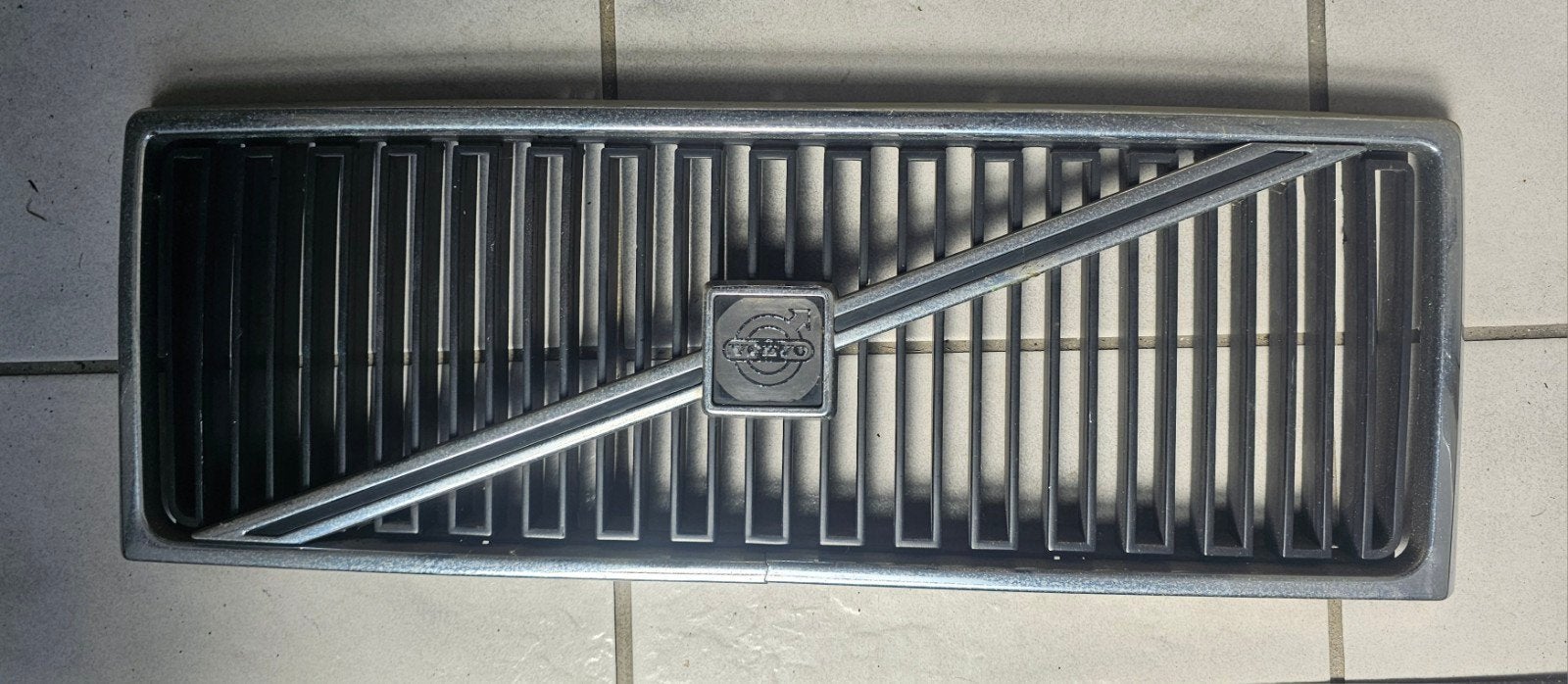 Volvo grille 740/760 jaren '80, Ophalen