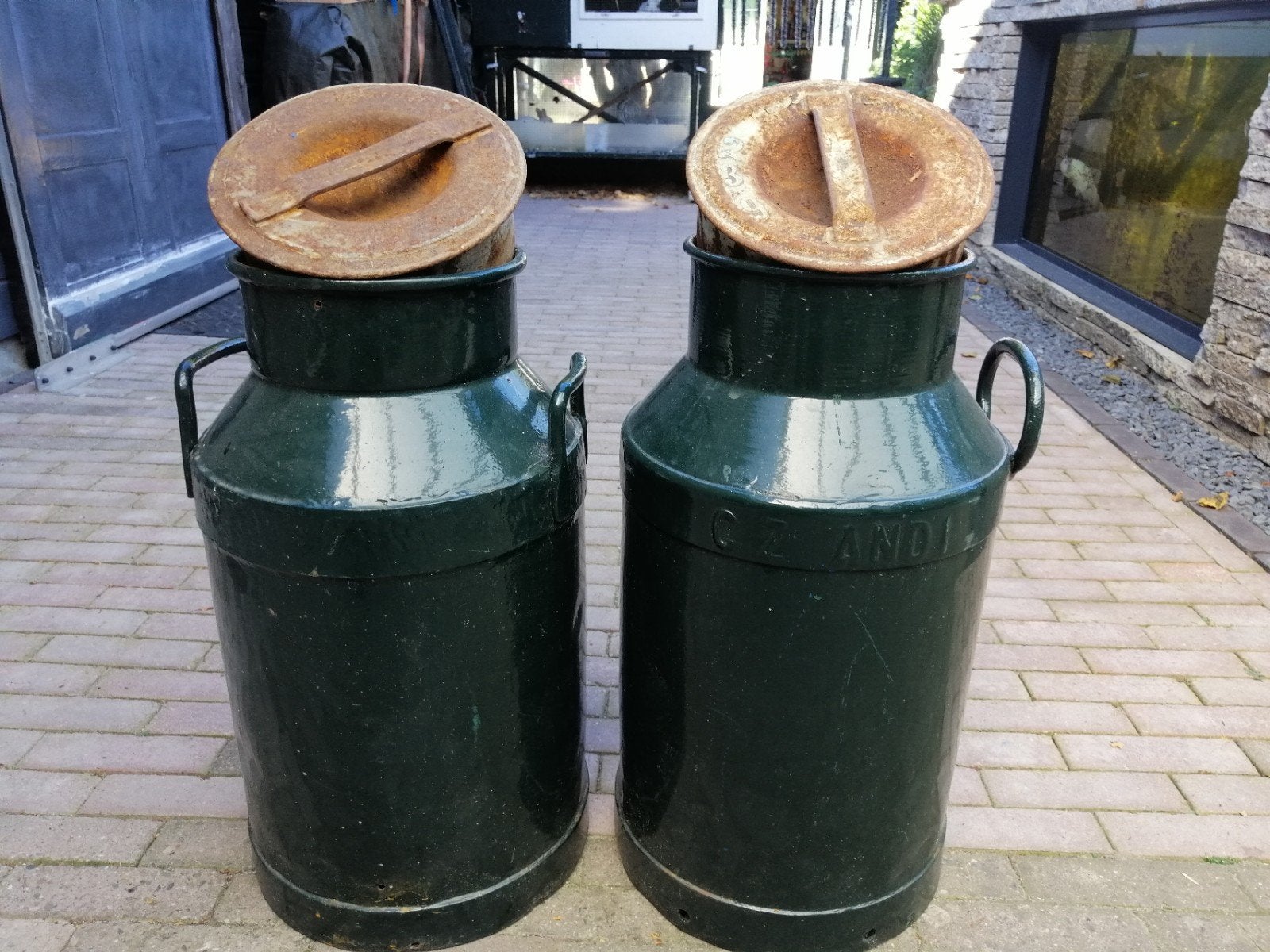 2 nette melkbussen met stalen lid., Hobby en Vrije tijd, Ophalen