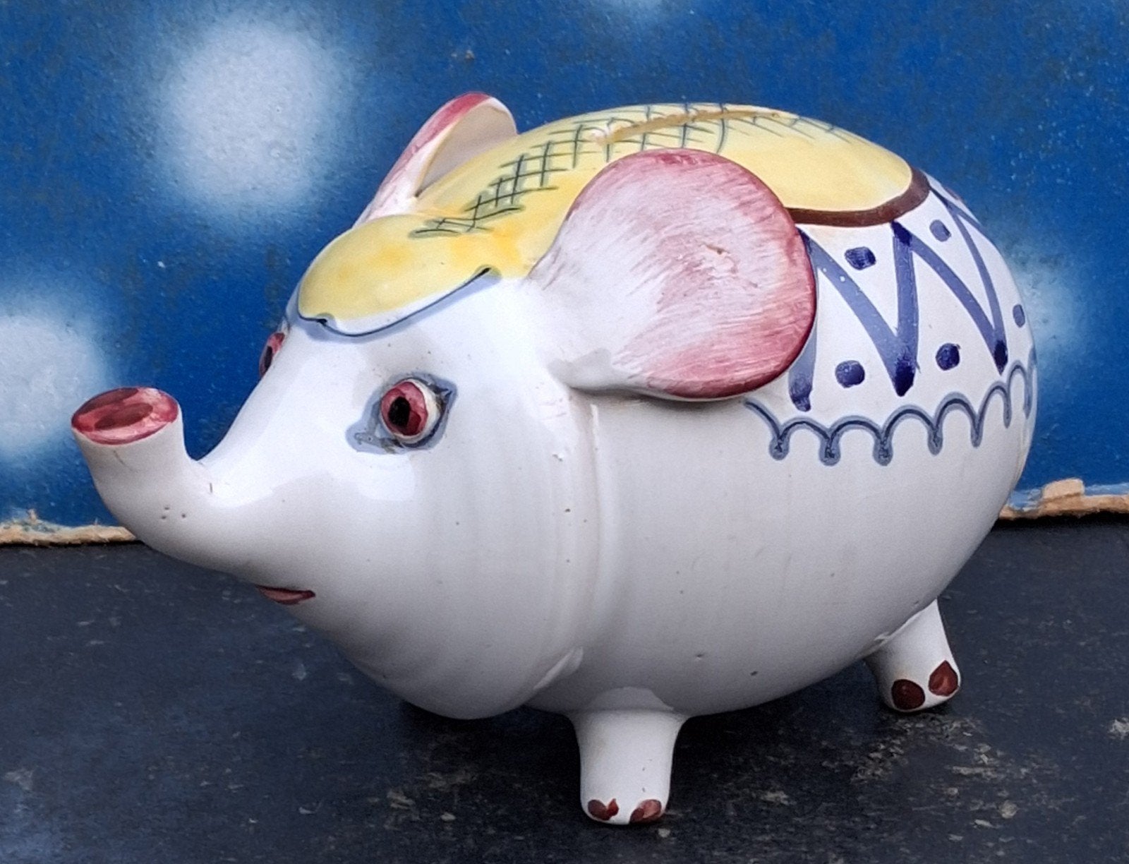 Spaarpot. Olifant.  Keramisch. Majolica. Italy. Ca'60.21 cm., Verzamelen, Ophalen, Zo goed als nieuw, Steen, Aardewerk of Keramiek