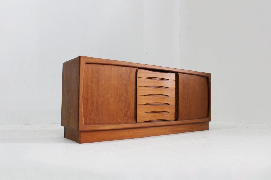 Vintage Mid Century sideboard dressoir Dyrlund jaren 60, Met plank(en), Gebruikt, Ophalen of Verzenden, 200 cm of meer