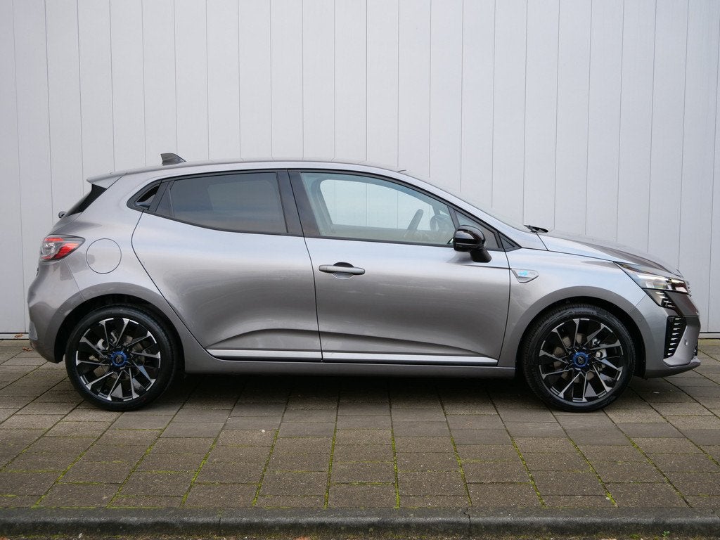 Renault Clio 1.6 E-Tech Full Hybrid 145 Pk esprit Alpine Aut, Auto's, Renault, 145 pk, 4 cilinders, Leder en Stof, 1248 kg
