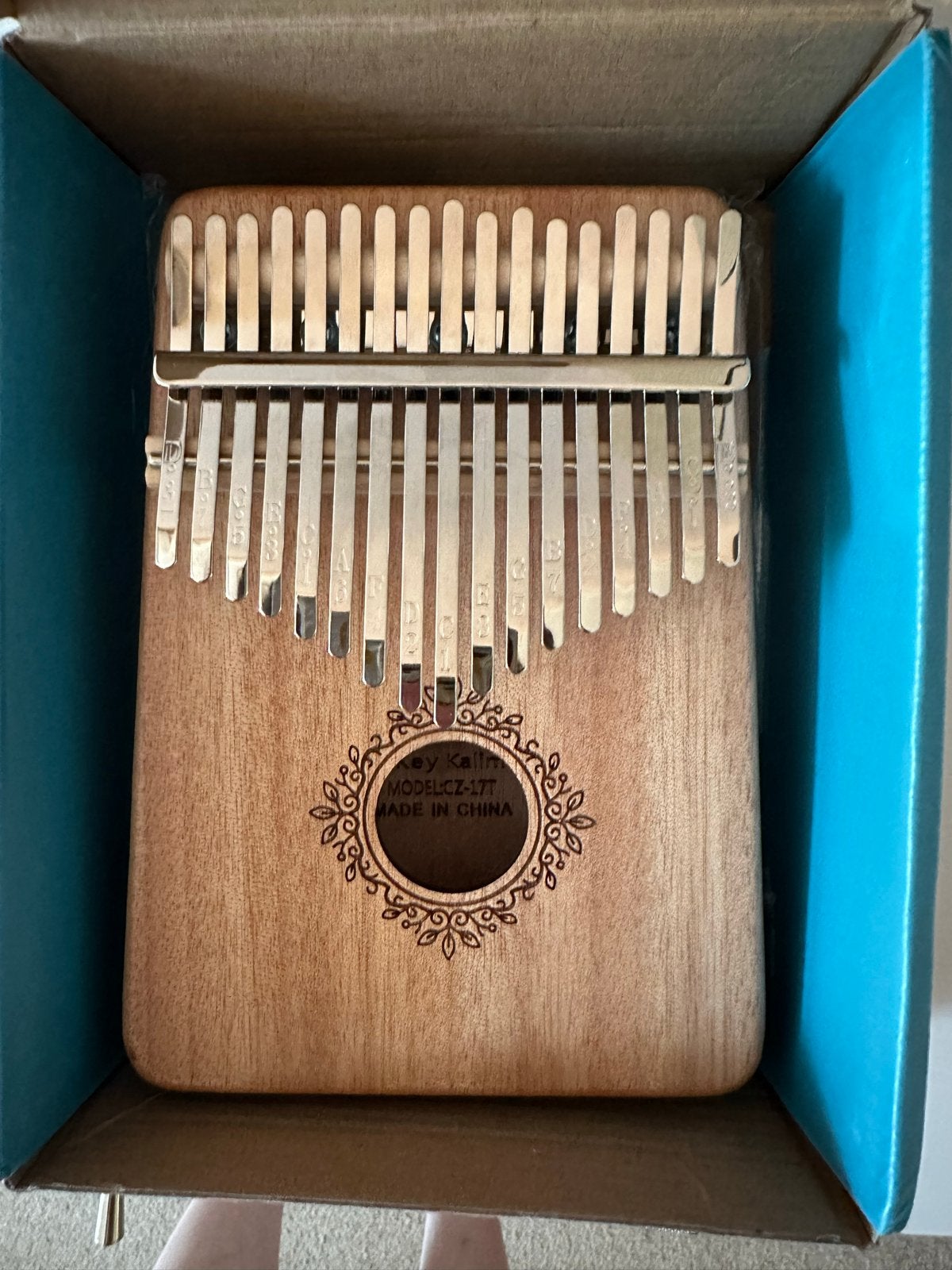 Mooie Kalimba met 17 toetsen, inclusief accessoires, Ophalen of Verzenden, Nieuw