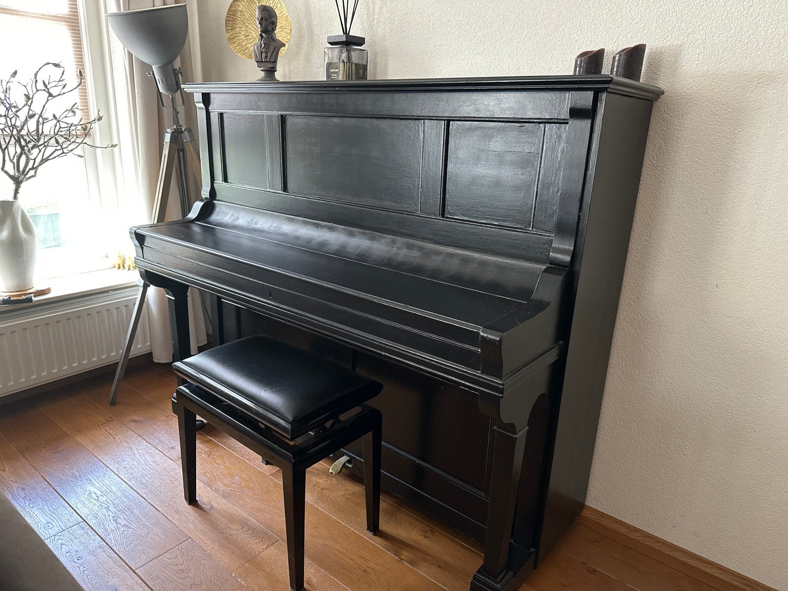 Mooie zwarte piano - gestemd en goed bespeelbaar, Ophalen of Verzenden, Gebruikt, Zwart, Piano