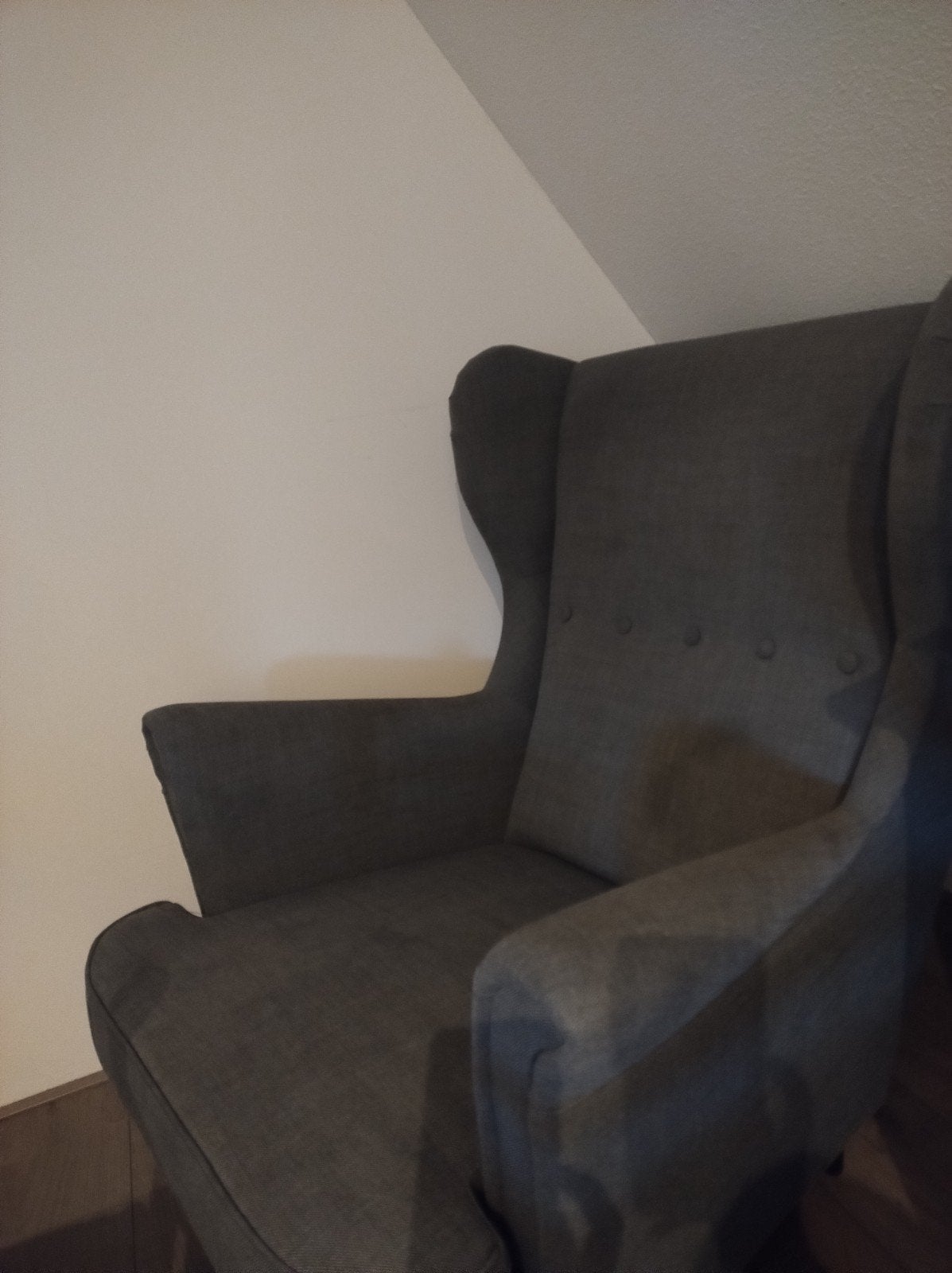 IKEA oorfauteuil Strandmon - Grijs, Huis en Inrichting, Ophalen, Modern, Klassiek, Gebruikt, 75 tot 100 cm