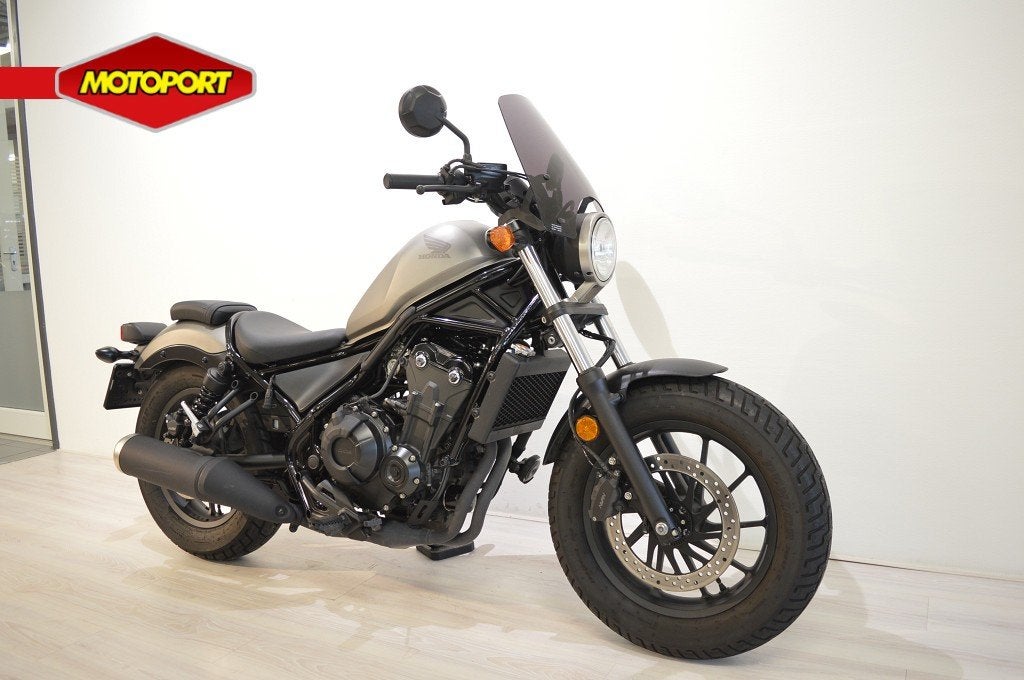 Honda CMX 500 REBEL (bj 2018), Wijngaardveld 1
9300  AALST, BE, Chopper, Bedrijf, Mc.benelux@honda-eu.com
