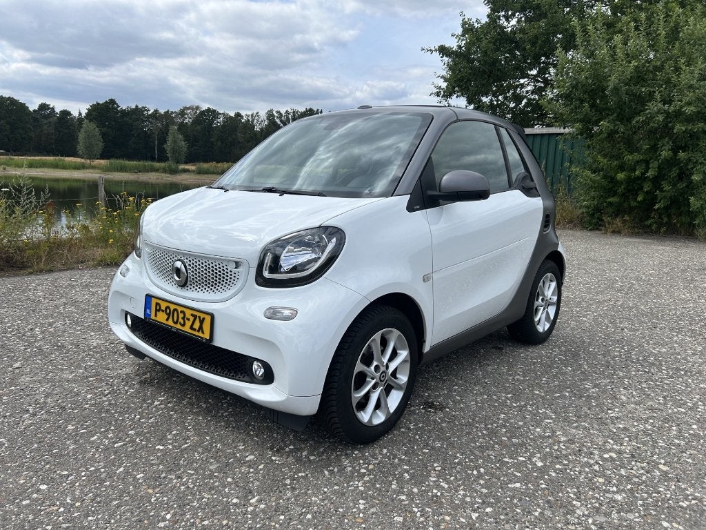 Smart ForTwo Cabrio 0.9 Automaat/Cruise/Leer/Stoel verwarm, Automaat, 898 cc, Achterwielaandrijving, Cabriolet