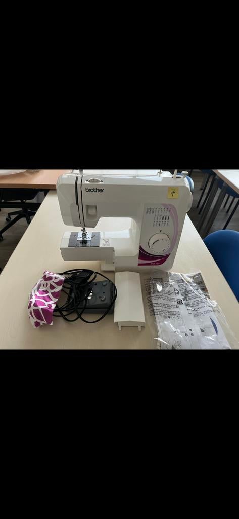 Brother XN1700 Naaimachine, Hobby en Vrije tijd, Naaimachines en Toebehoren, Ophalen, Gebruikt, Naaimachine, Brother
