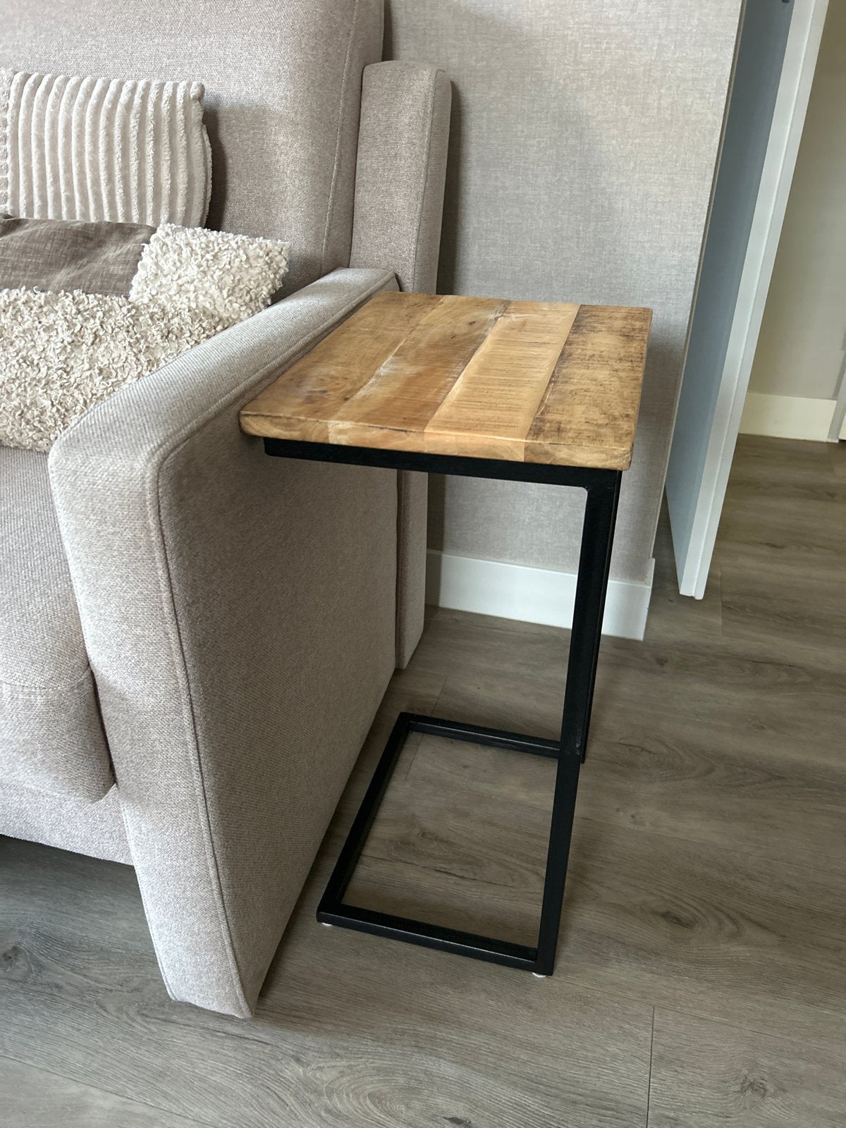 Bijzettafel mangohout - ideaal voor over de bank, Ophalen, Gebruikt, 60 cm of meer, Rechthoekig