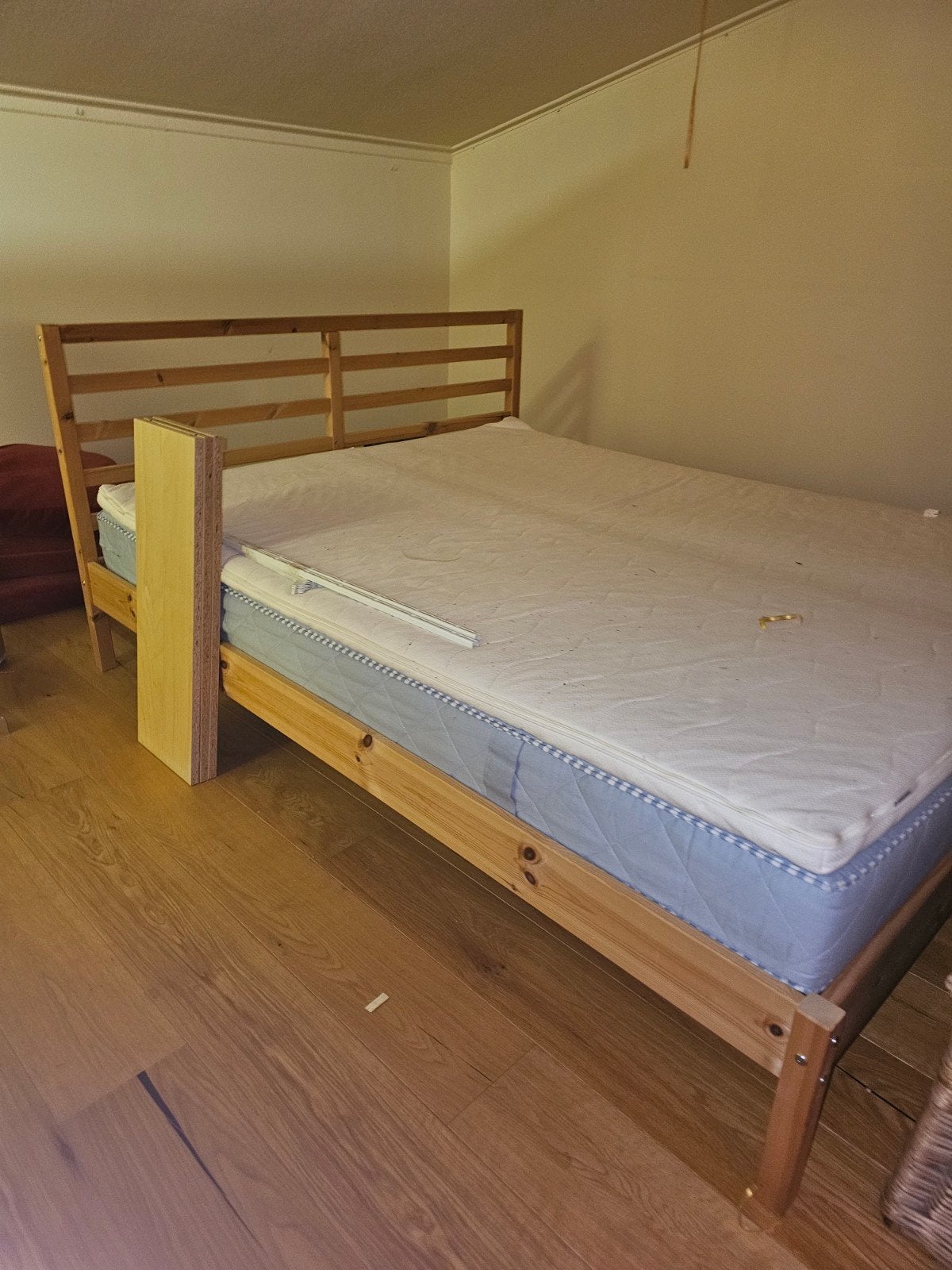 Bed Ikea, Ophalen, Bruin, Tweepersoons, Zo goed als nieuw