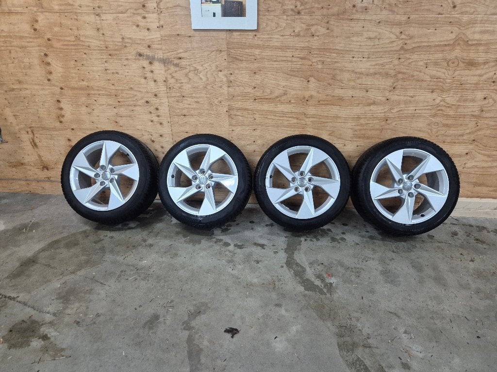 Audi A3 S-line velgen 17 inch in nieuwstaat met goede banden, Auto-onderdelen, Ophalen, Gebruikt, Banden en Velgen, 17 inch