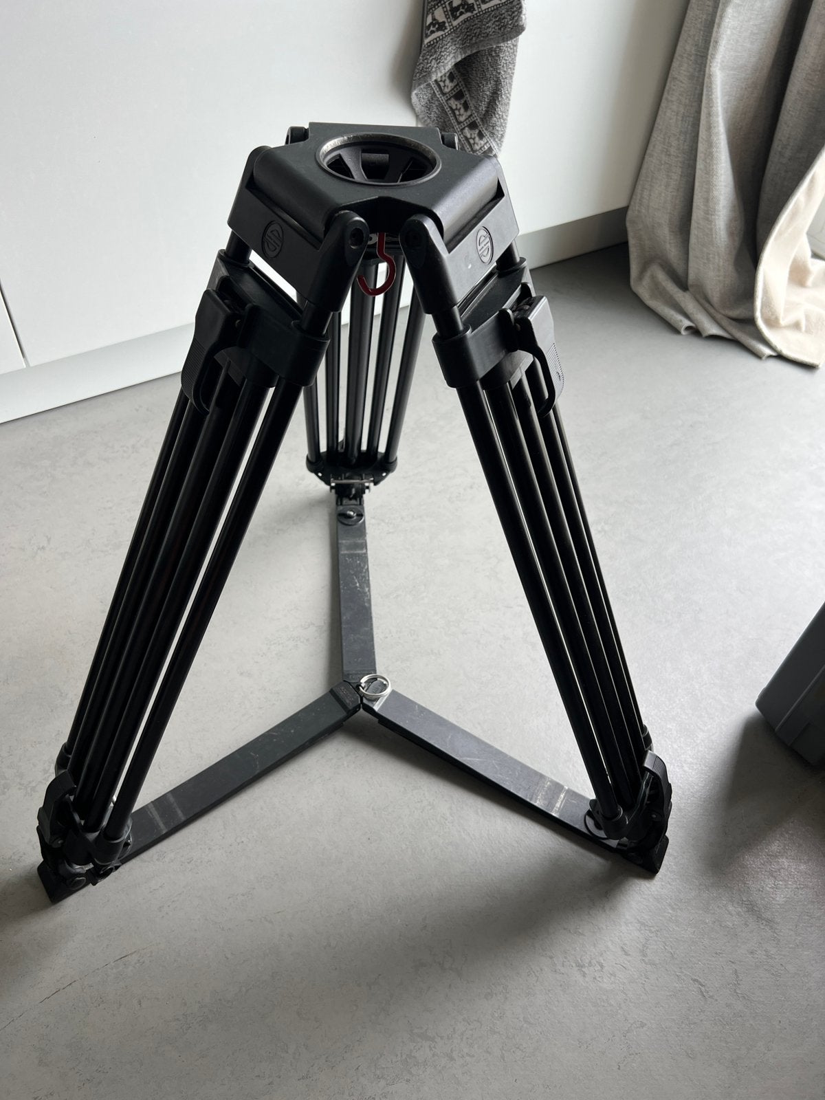 Sachtler eng 2 statiefpoten (75mm), Ophalen, Gebruikt, Driepoot