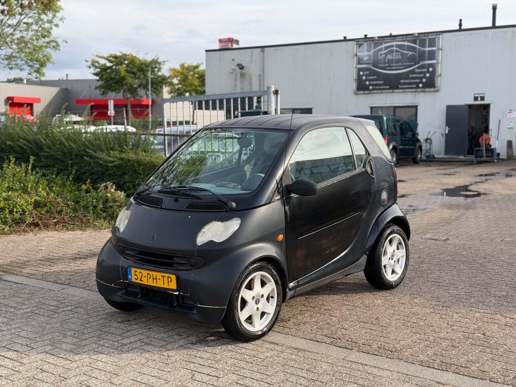 Smart 0.7 City Coupe 37KW 2004 Zwart, Auto's, 18 €/maand, Zwart, Origineel Nederlands, Bedrijf
