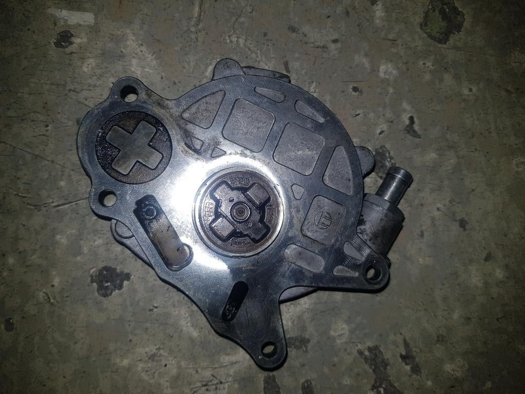Vacuumpomp Volkswagen Caddy III 1.6 TDI 16V 2011, Ophalen of Verzenden