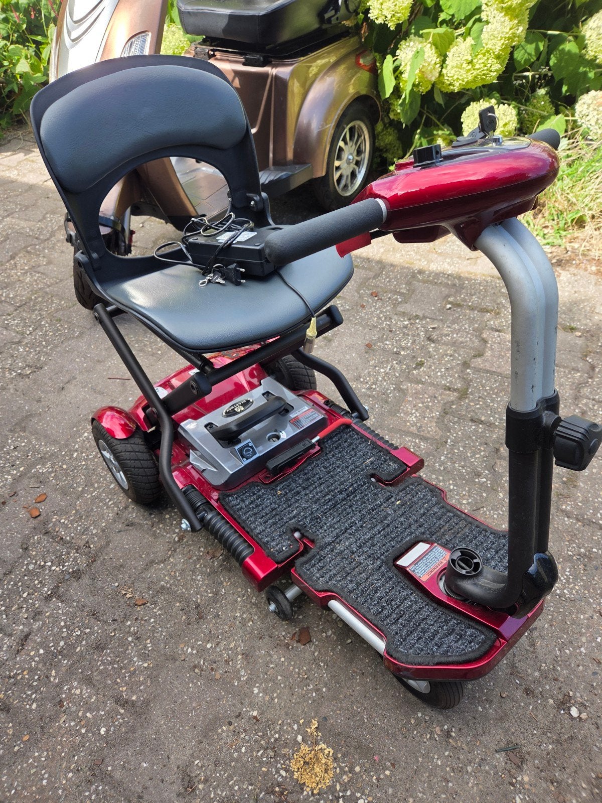 Opvouwbare scootmobiel van het Mango type luggie 4, 10 km/u of minder, Gebruikt, Ophalen of Verzenden, 36 t/m 45 km