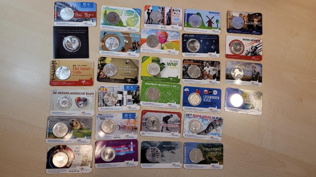 Waterloo, Max Havelaar, Japan, WNF, Tulpen, Wadden Vijfje, Ophalen of Verzenden, Overige landen, 5 euro, Losse munt