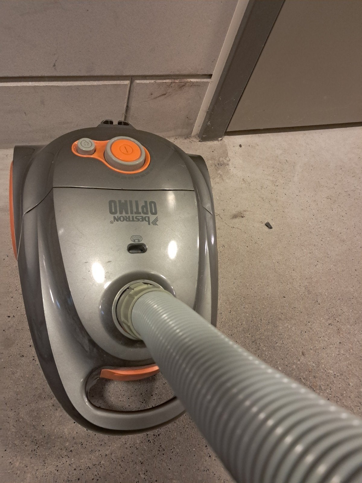 stofzuiger Bestron, Witgoed en Apparatuur, Gebruikt, Geschikt voor harde vloeren, Steelstofzuiger, Ophalen