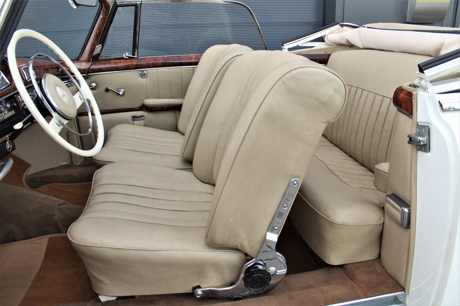 Mercedes-Benz S-Klasse 220SE W128 Ponton Cabriolet, foto 6