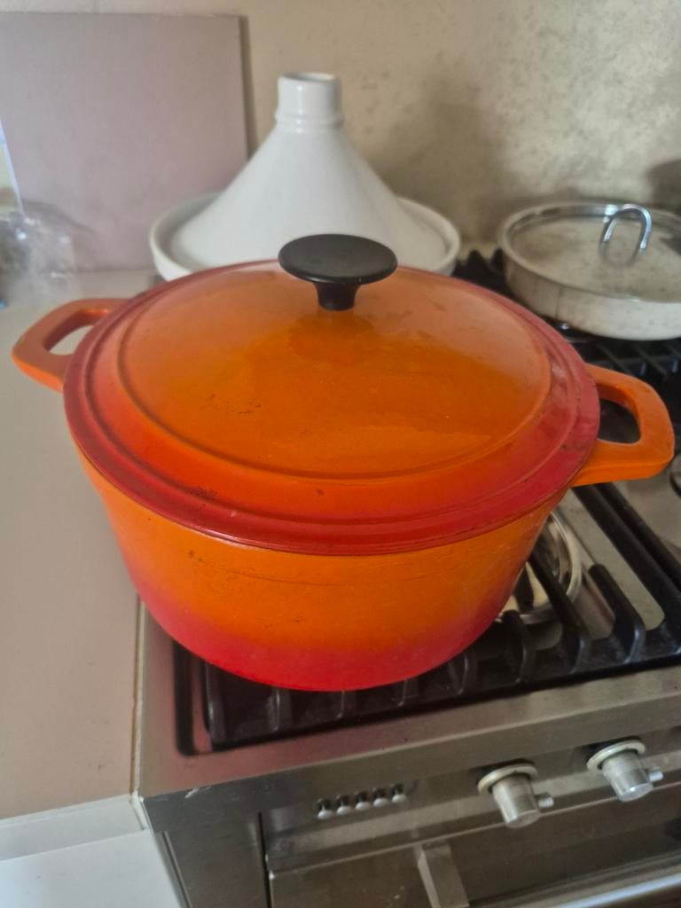 Sola braadpan - Oranje gietijzeren pan, Huis en Inrichting, Keuken | Potten en Pannen, Gebruikt, Gietijzer, Ophalen of Verzenden