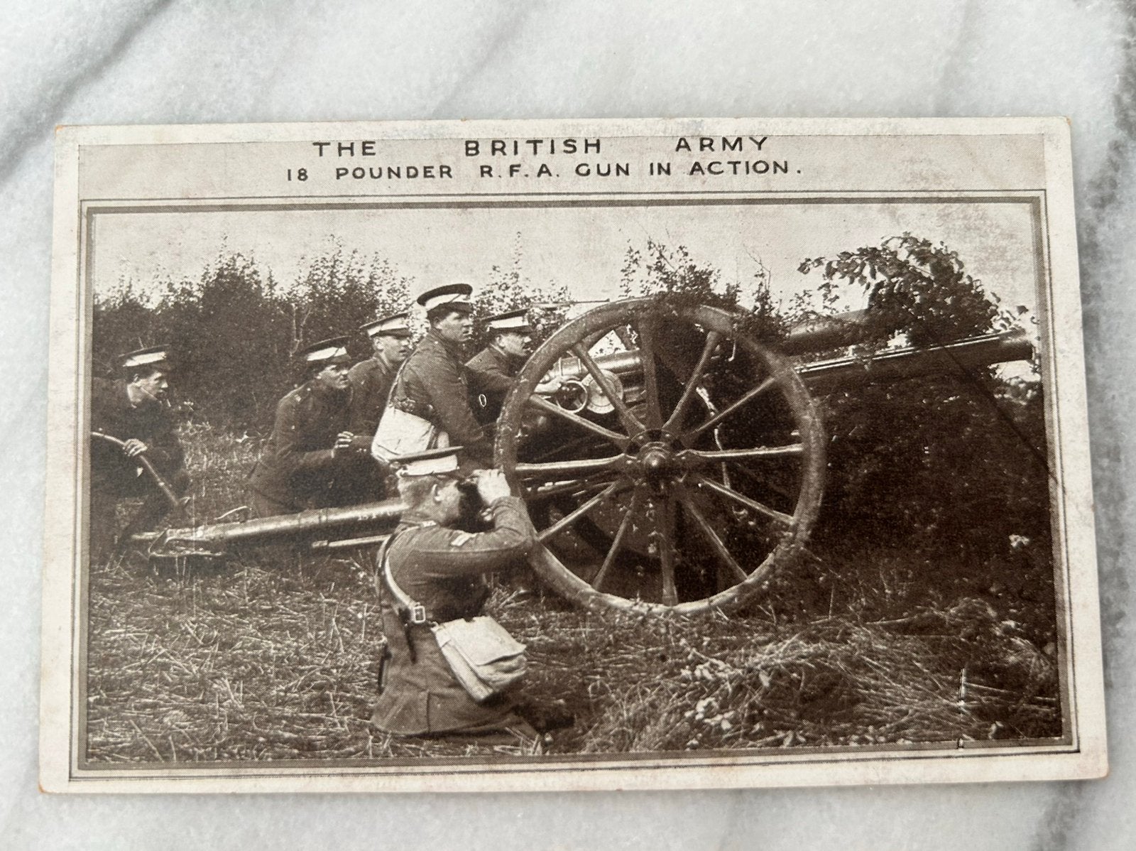 Wo1: ak postcard  British army 18 pounder artillerie, Verzamelen, Ophalen of Verzenden, Landmacht, Nederland, Foto of Poster