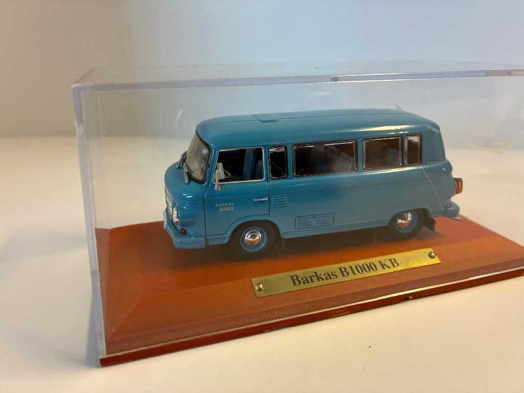 27451: Barkas B1000 KB - Atlas 1:43, Hobby en Vrije tijd, Modelauto's | 1:43, Auto, Ophalen of Verzenden, Zo goed als nieuw, Bachsatztstr. 54 D 72131 Ofterdingen, Germany