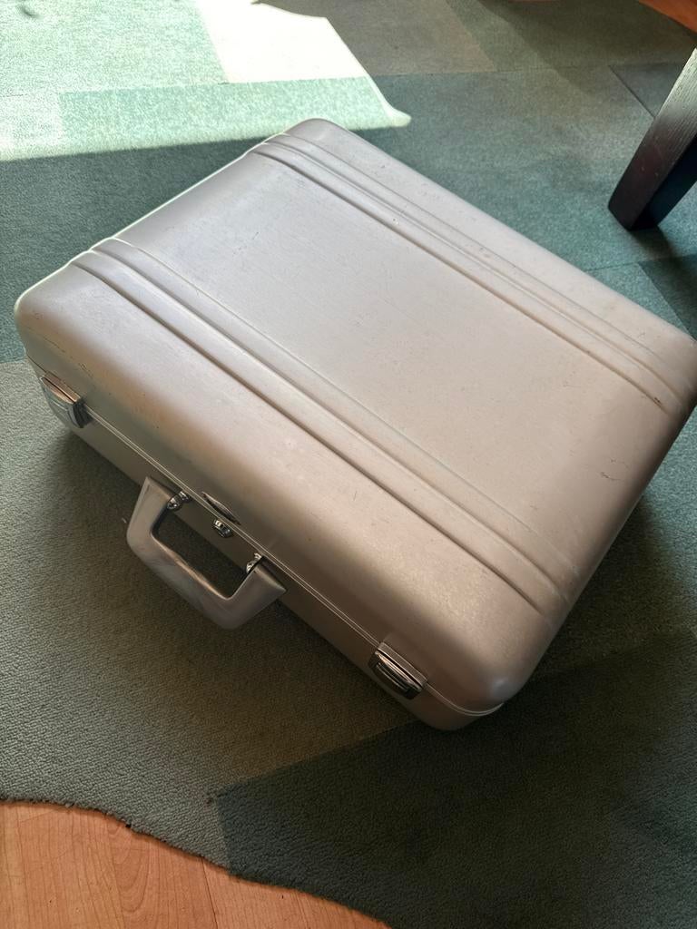Halliburton Zero aluminium reiskoffer 53x19x42 cm, Gebruikt, 50 tot 60 cm, Ophalen of Verzenden, Metaal