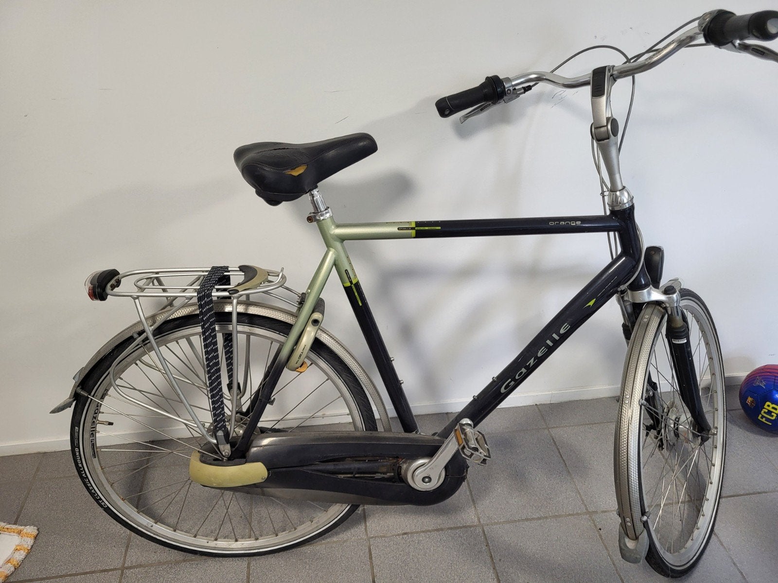 Gazelle fiets, grote maat (61 cm) met slag in achterwiel, Ophalen, Gebruikt, Gazelle