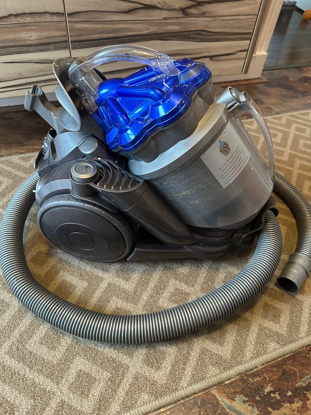 Dyson DC20 stofzuiger – sterke zuigkracht, Gebruikt, Ophalen of Verzenden, Dyson, Reservoir