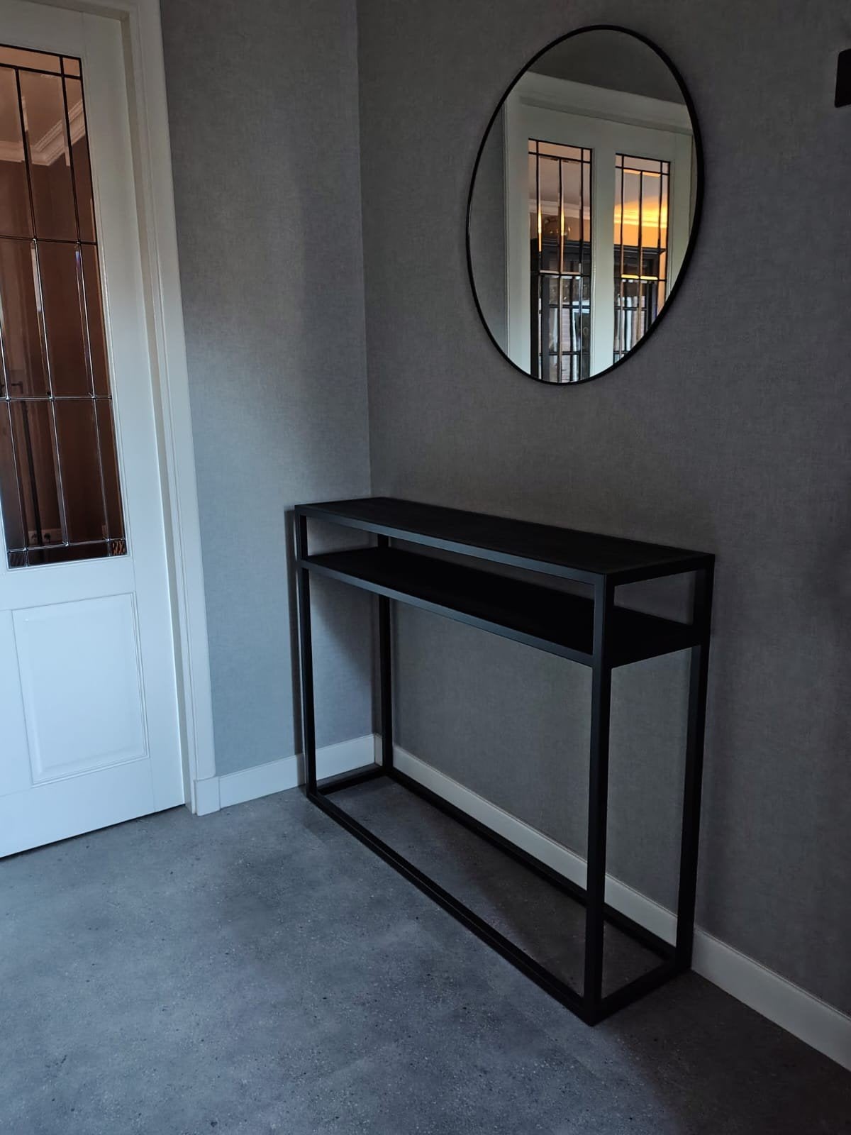 ZO GOED ALS NIEUWE SIDE TABLE MET MATALEN FRAME., 100 tot 150 cm, Zo goed als nieuw, Ophalen, Overige houtsoorten