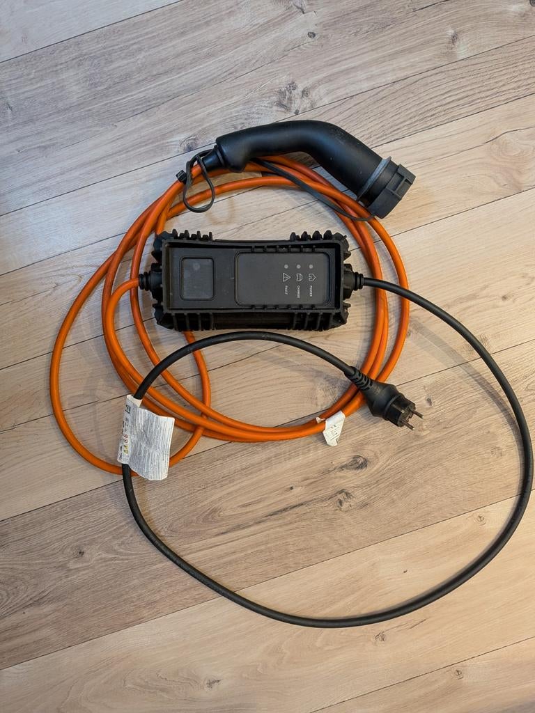 Autolader 230v 3600 watt / 16a Type 2 thuislader, Auto diversen, Laadpalen, Ophalen of Verzenden, Gebruikt, Laadkabel