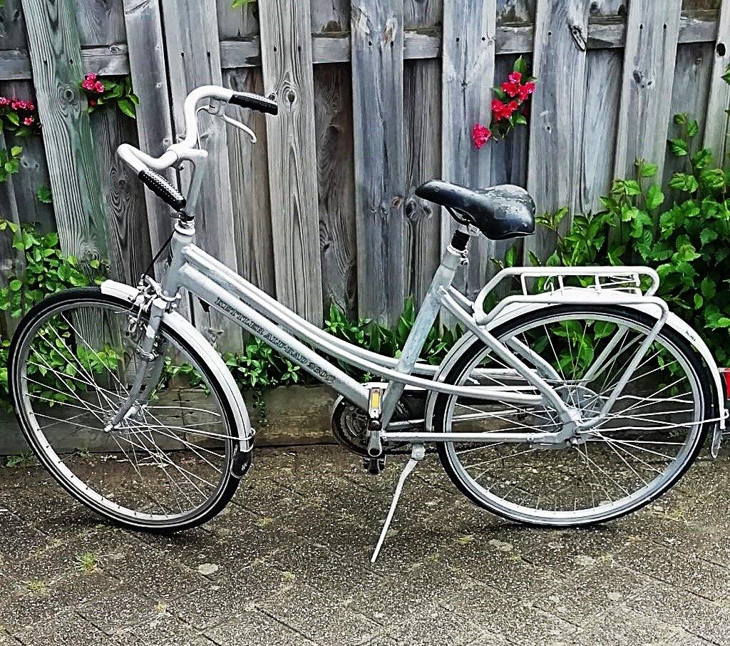 Damesfiets 26 inch, Fietsen en Brommers, Fietsen | Dames | Damesfietsen, Terugtraprem, Gebruikt, 47 tot 50 cm, Ophalen
