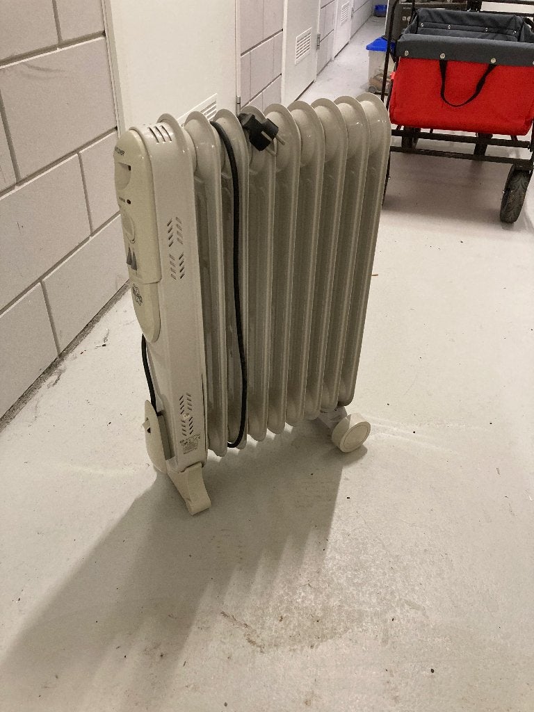 Radiator, Ophalen, 30 tot 80 cm, Radiator, Zo goed als nieuw