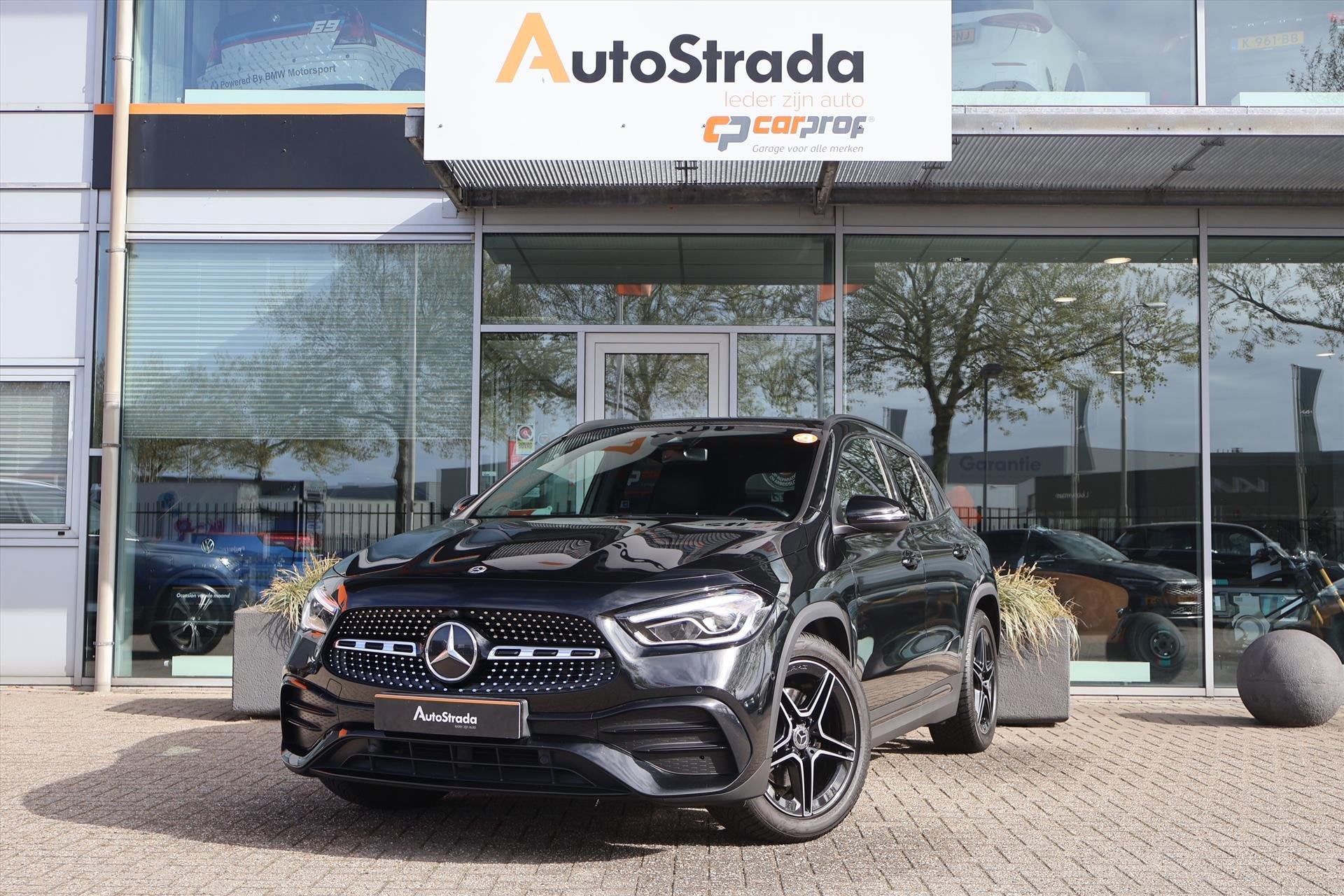 Mercedes GLA 180 AMG-Line | Cruise | Climate | Navigatie | V, Auto's, Mercedes-Benz, Gebruikt, 4 cilinders, Met garantie (alle)