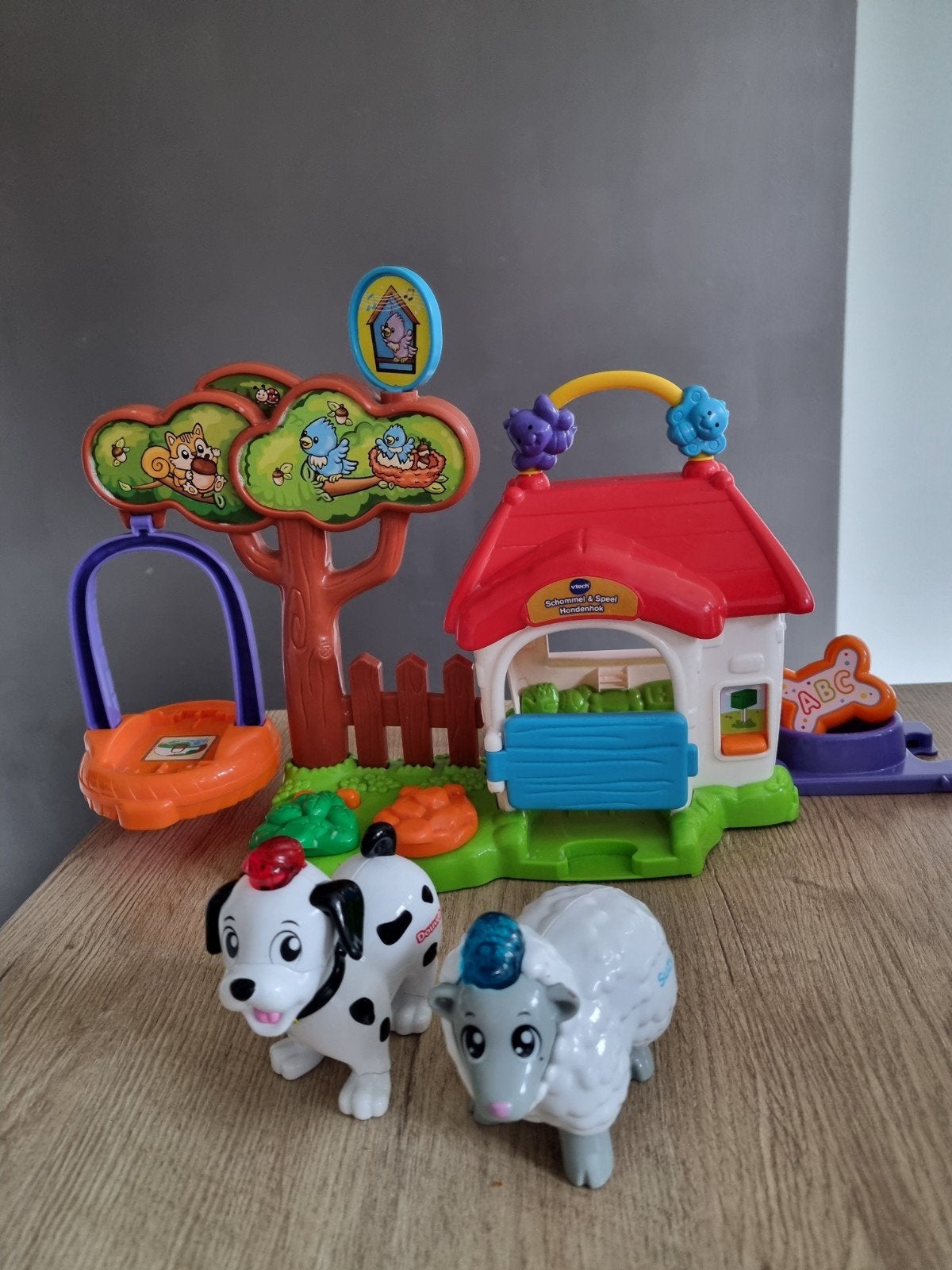 VTech Schommel & Speel Hondenhok met hond en schaap, Ophalen of Verzenden, Zo goed als nieuw, Overige typen, Met licht