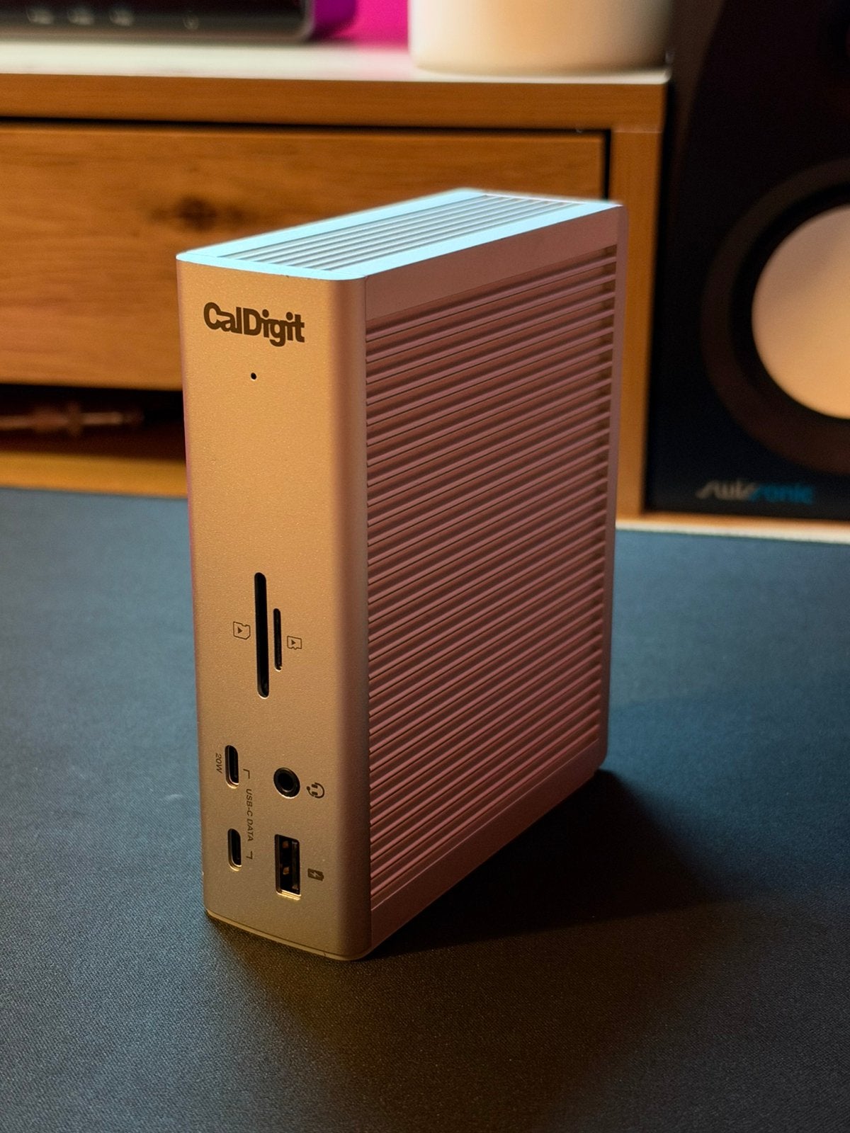 CalDigit Thunderbolt 4 Pro Dock – 18 poorten – compleet, Ophalen of Verzenden, Zo goed als nieuw, Docking station, Harde schijf